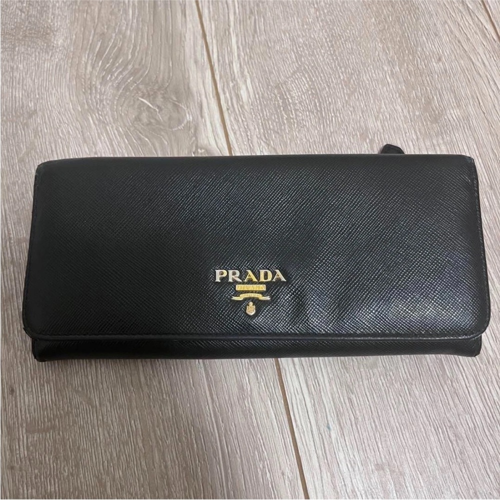 Prada Black Saffiano Leather Clutch Wallet with Gold Logo - Picture 1 of 16
